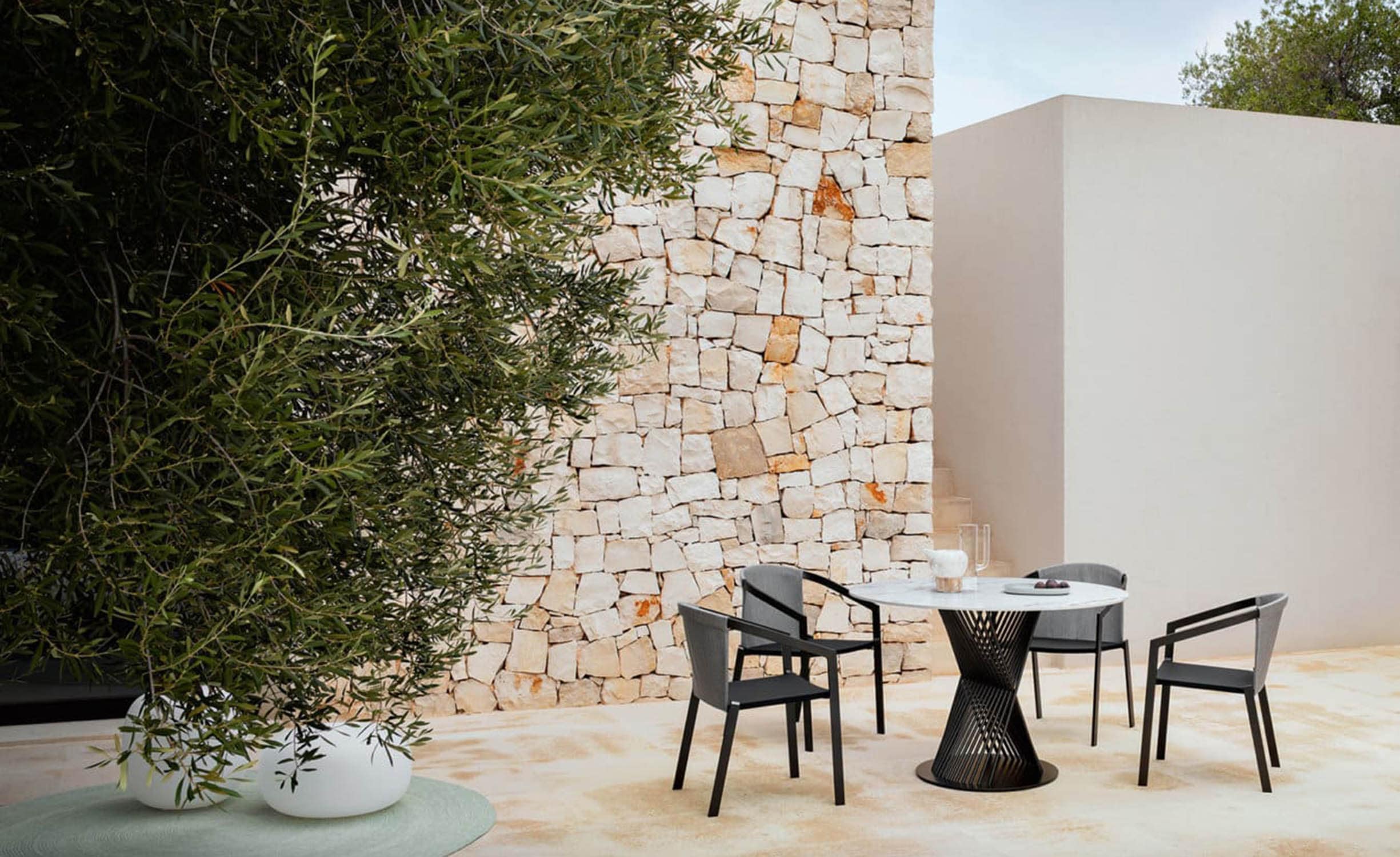 Push By Myyour – Tavolo rotondo in marmo e alluminio
