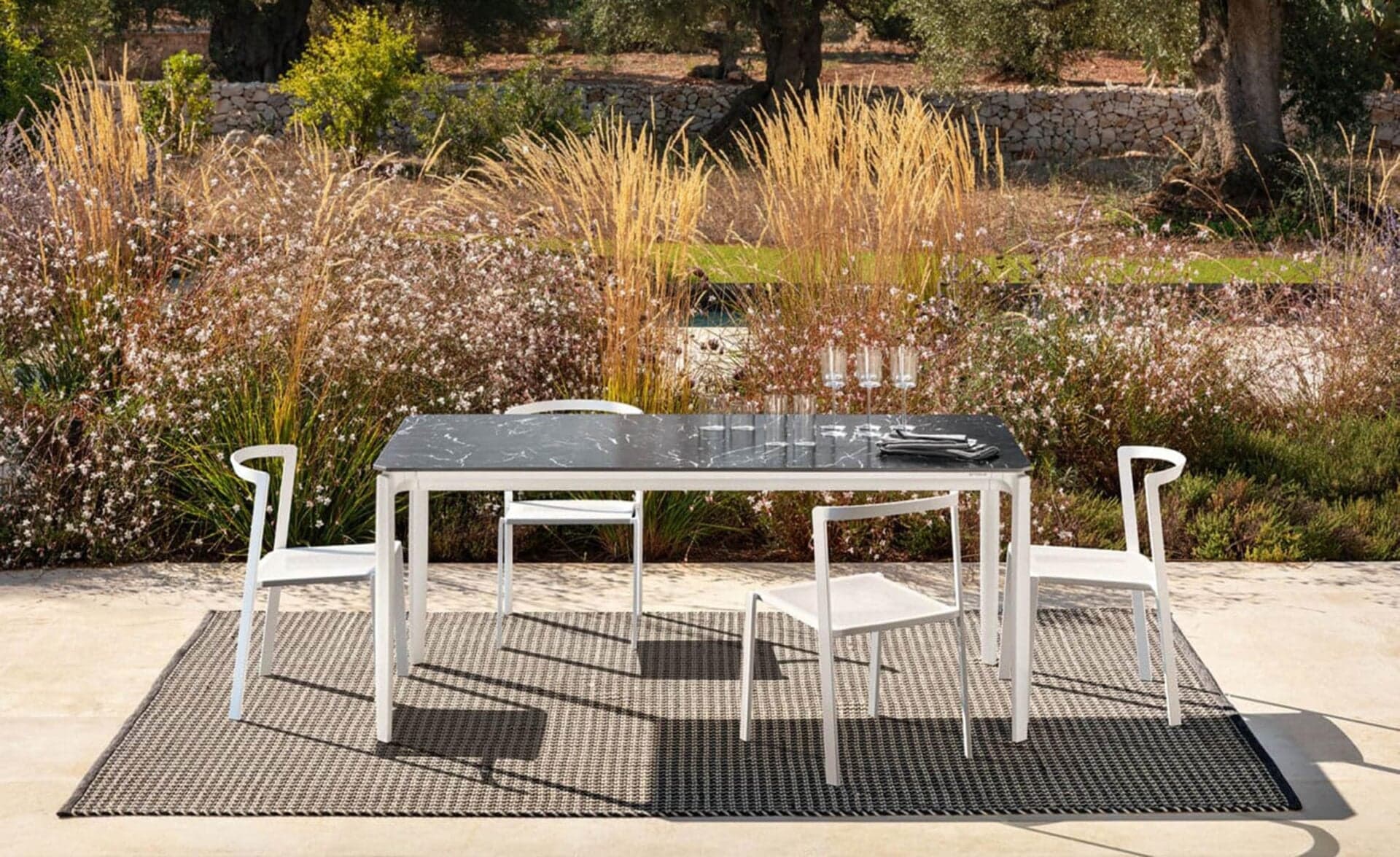 Push By Myyour – Tavolo rotondo in marmo e alluminio
