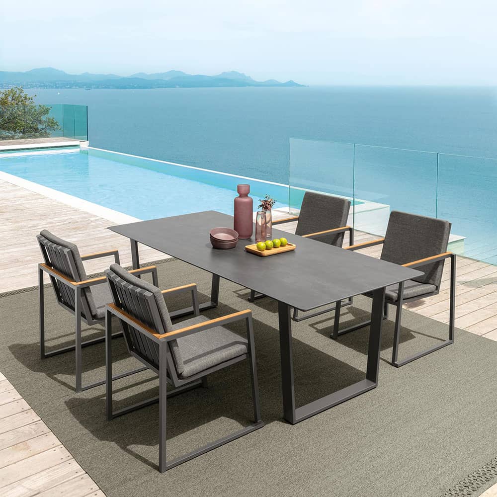 Talenti Alabama – Collezione outdoor in alluminio e teak con piano in cemento