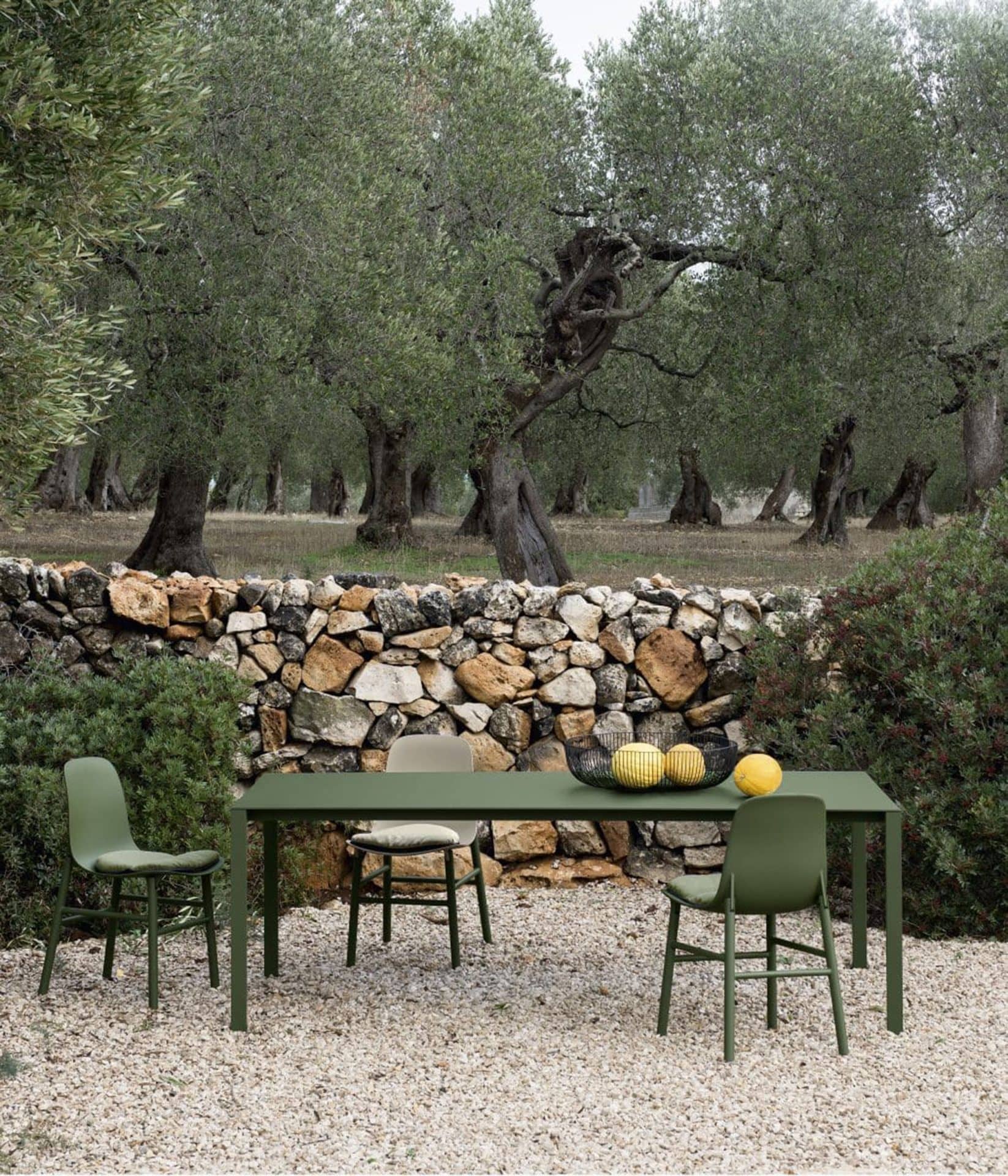 Tavolo in alluminio – Design contemporaneo per esterni ed interni