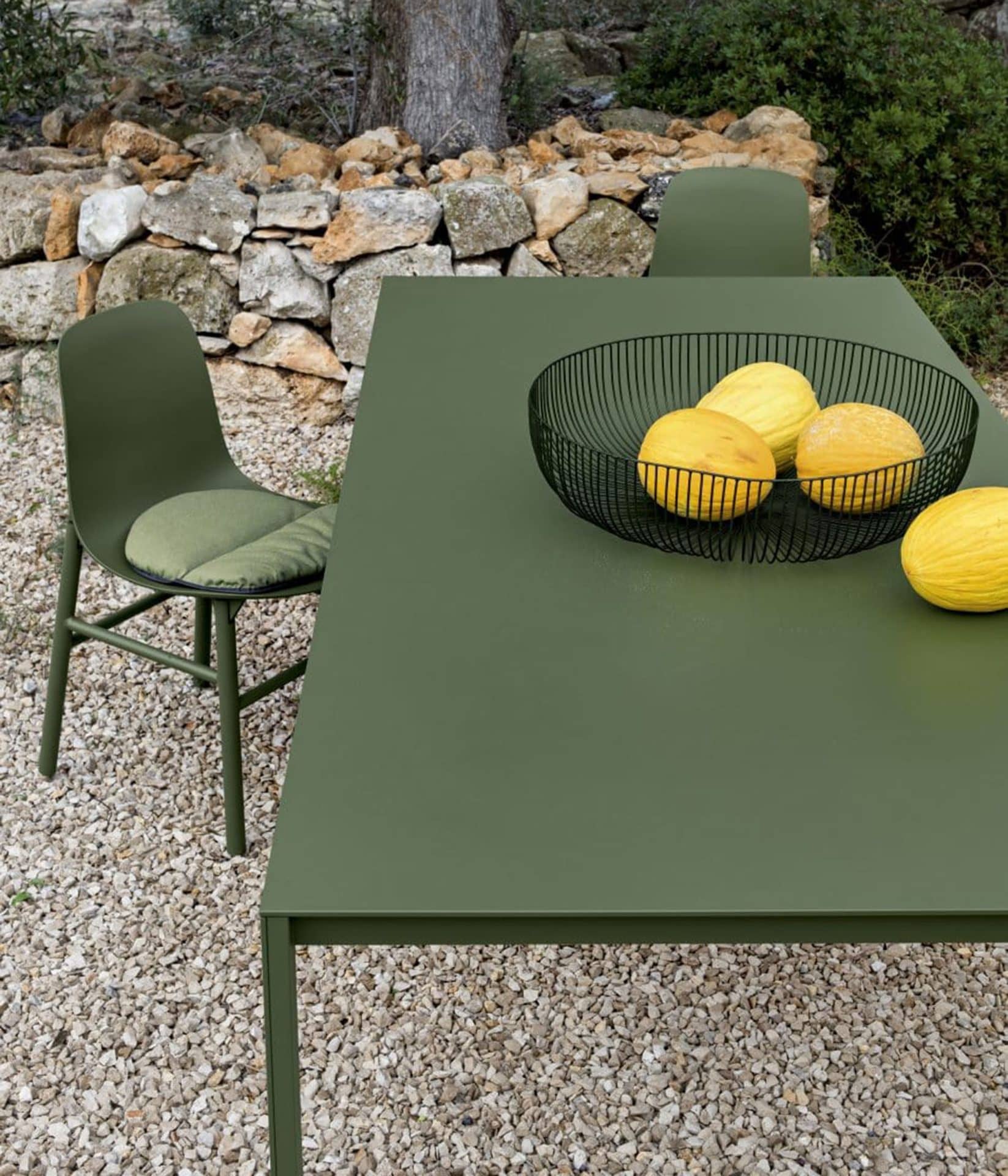 Tavolo in alluminio – Design contemporaneo per esterni ed interni