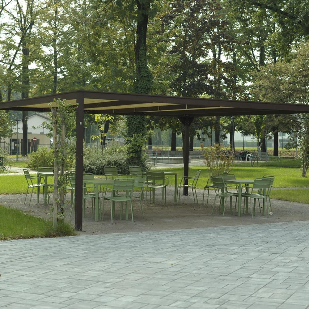Gazebo in ferro piatto
