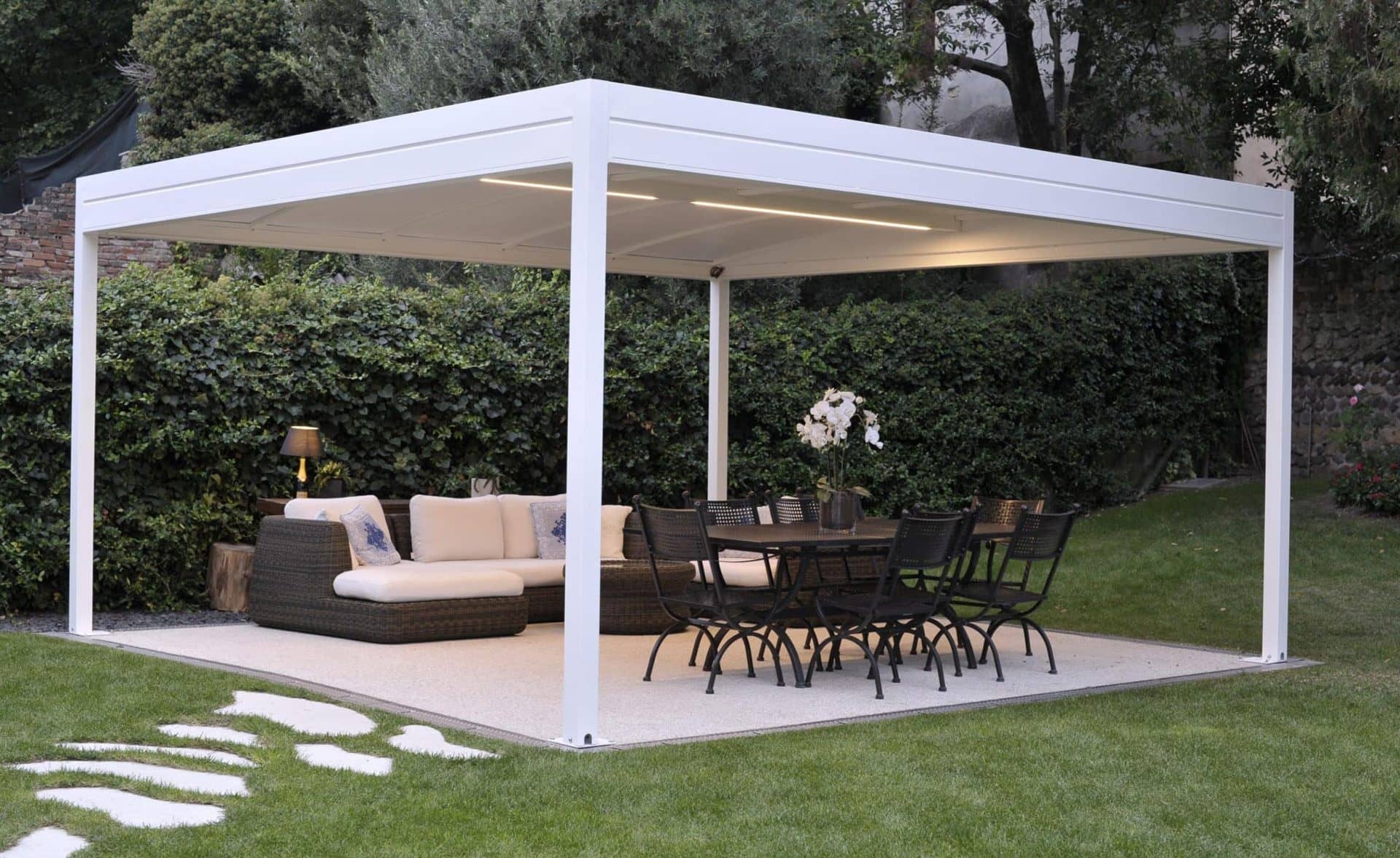 Gazebo in ferro piatto