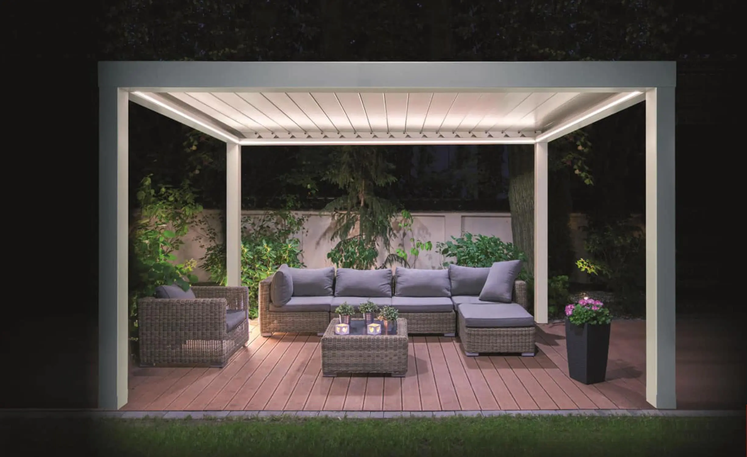 Pergole bioclimatiche con illuminazione Pergole bioclimatiche con illuminazione