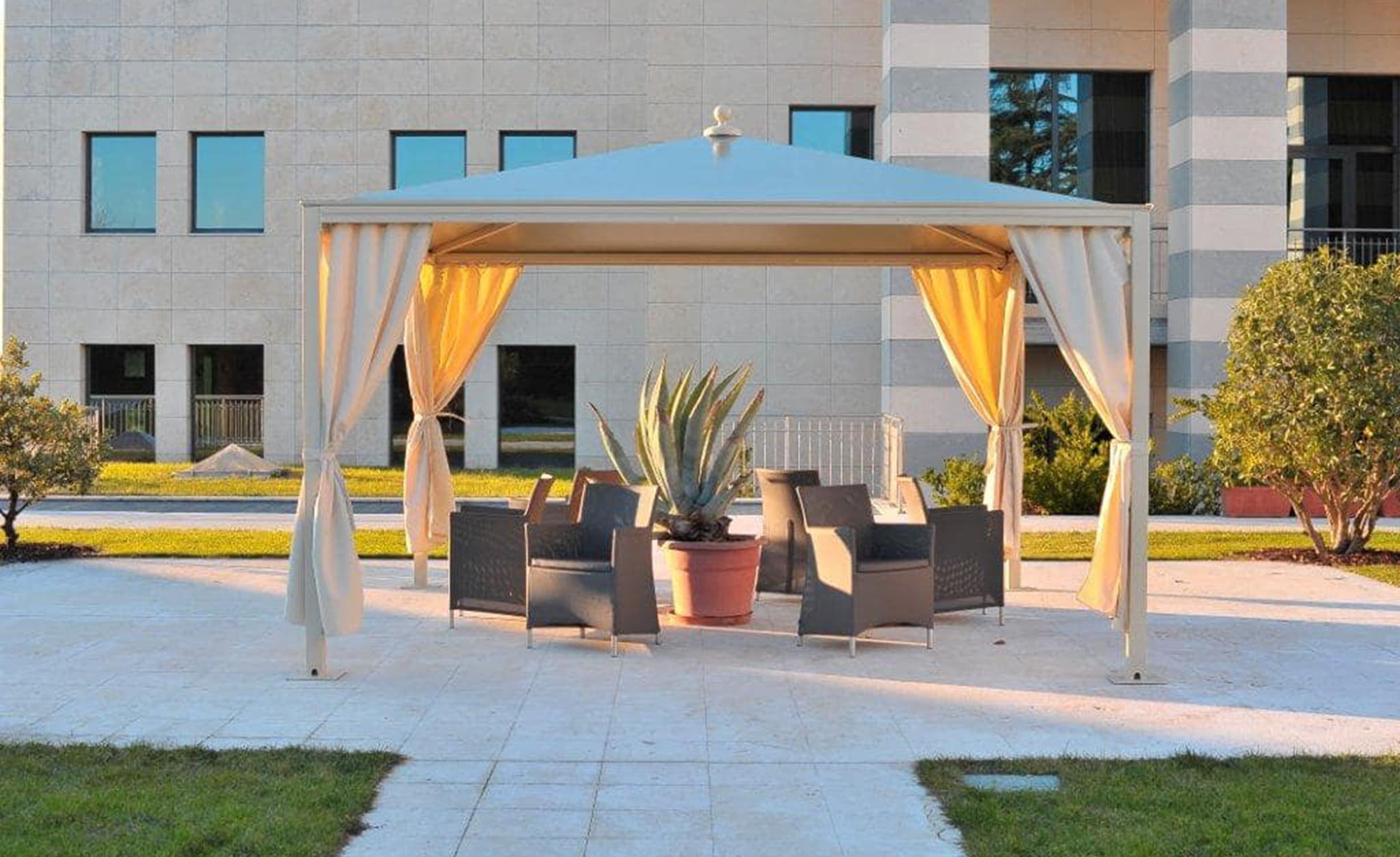 Gazebo in ferro su misura
