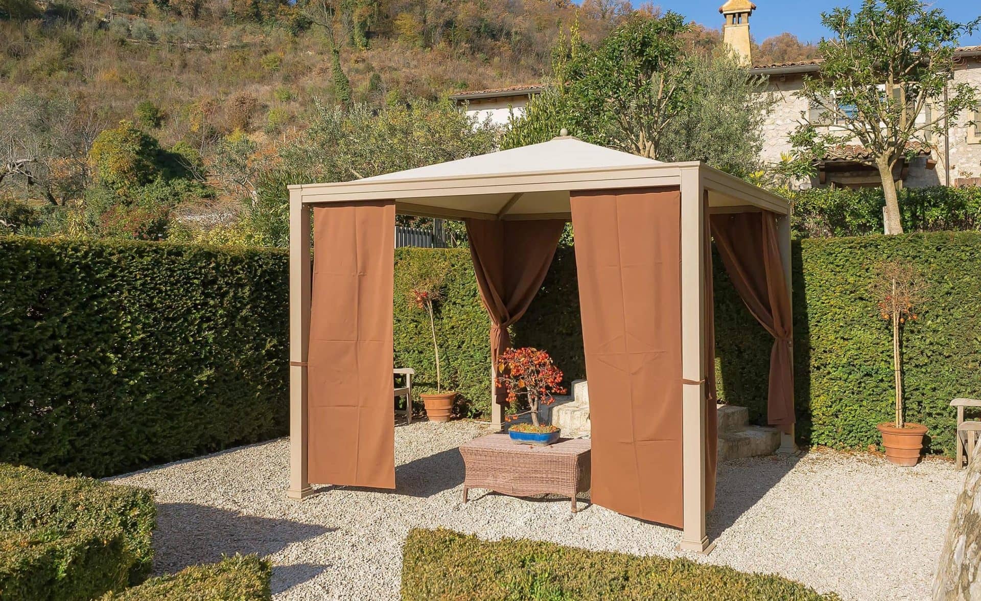 Gazebo in ferro su misura