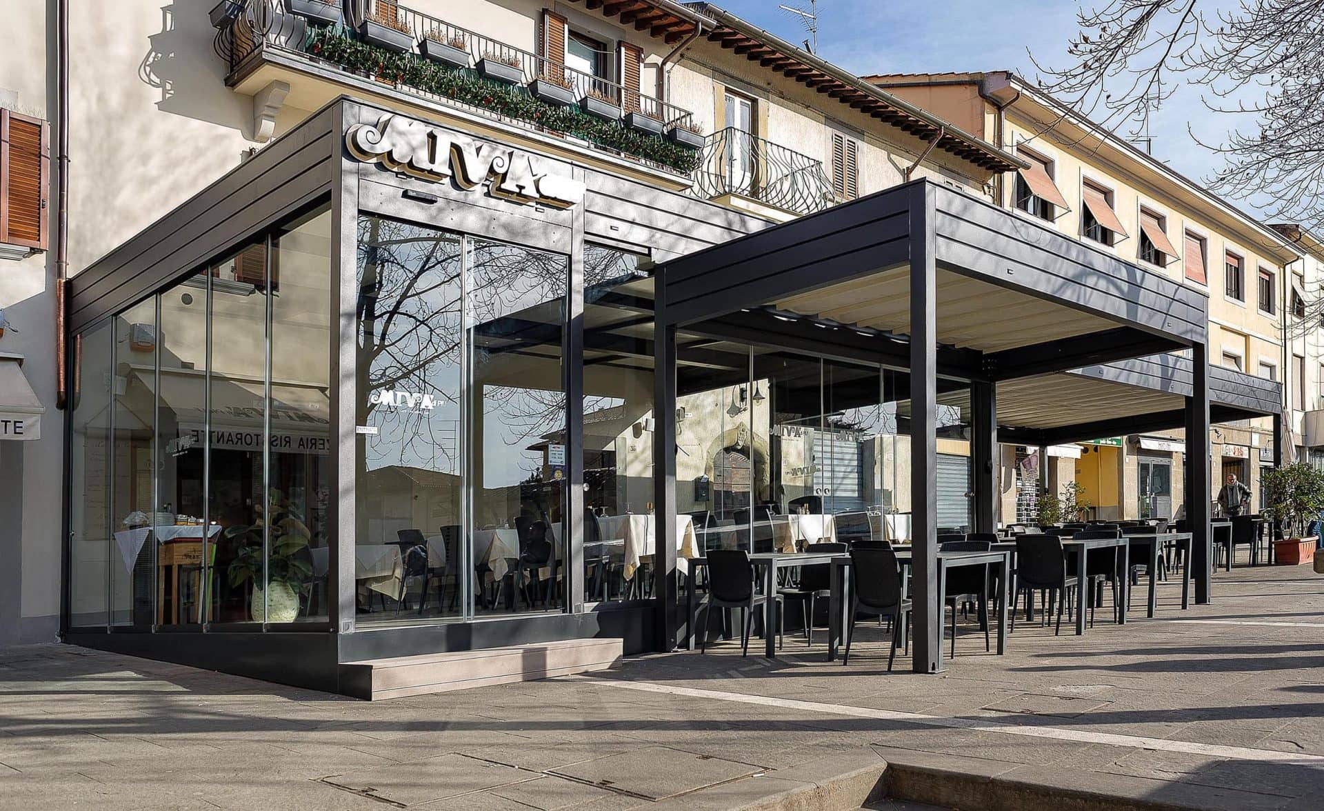 Gazebo piatto con vetri laterali
