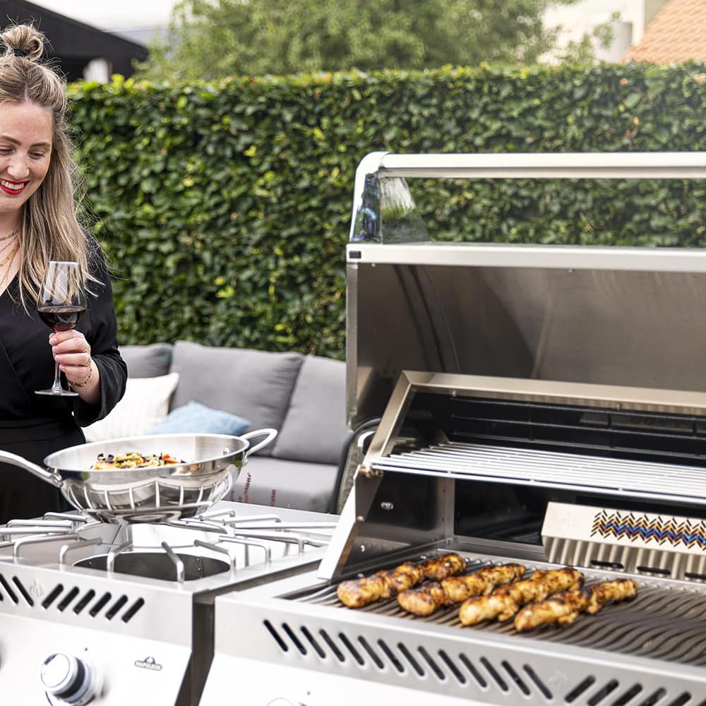 Mobile barbecue in muratura con fornelletto