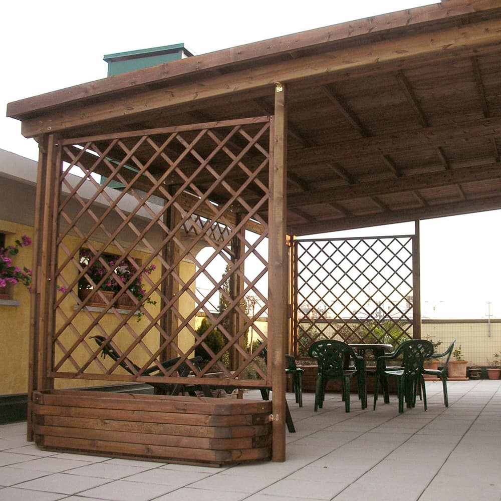 Pergola a parete con copertura fissa