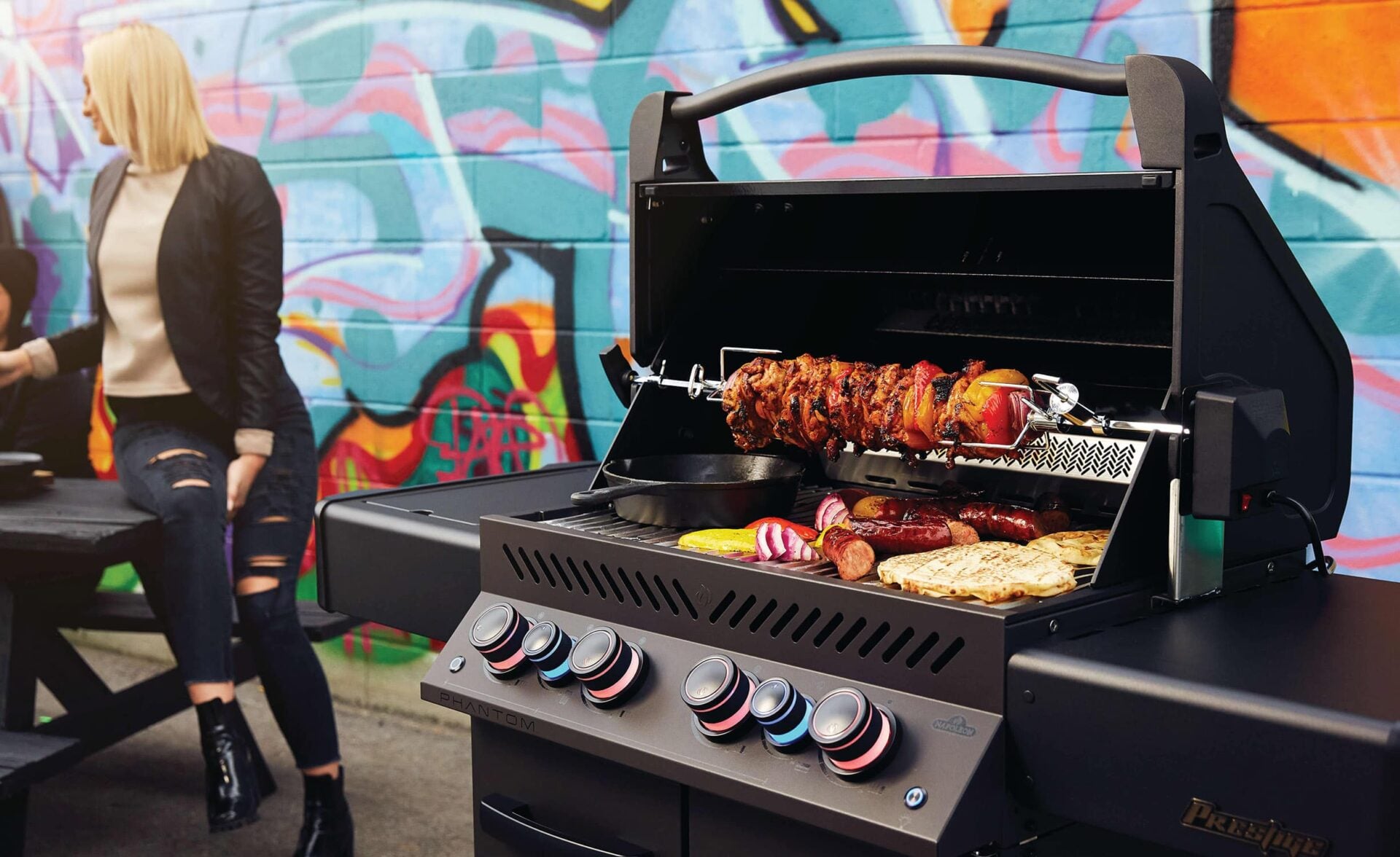Barbeque a Gas con Fornelletto Laterale