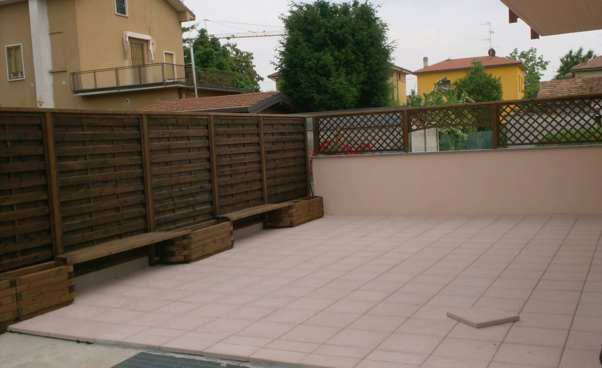 Grigliati e fioriere in legno