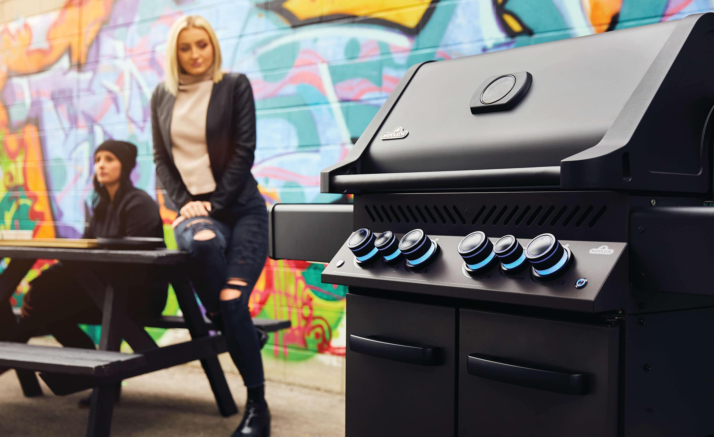 Barbecue a gas con manopole di sicurezza