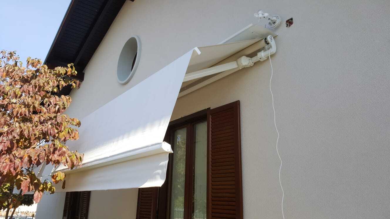 Tenda a doppia pendenza