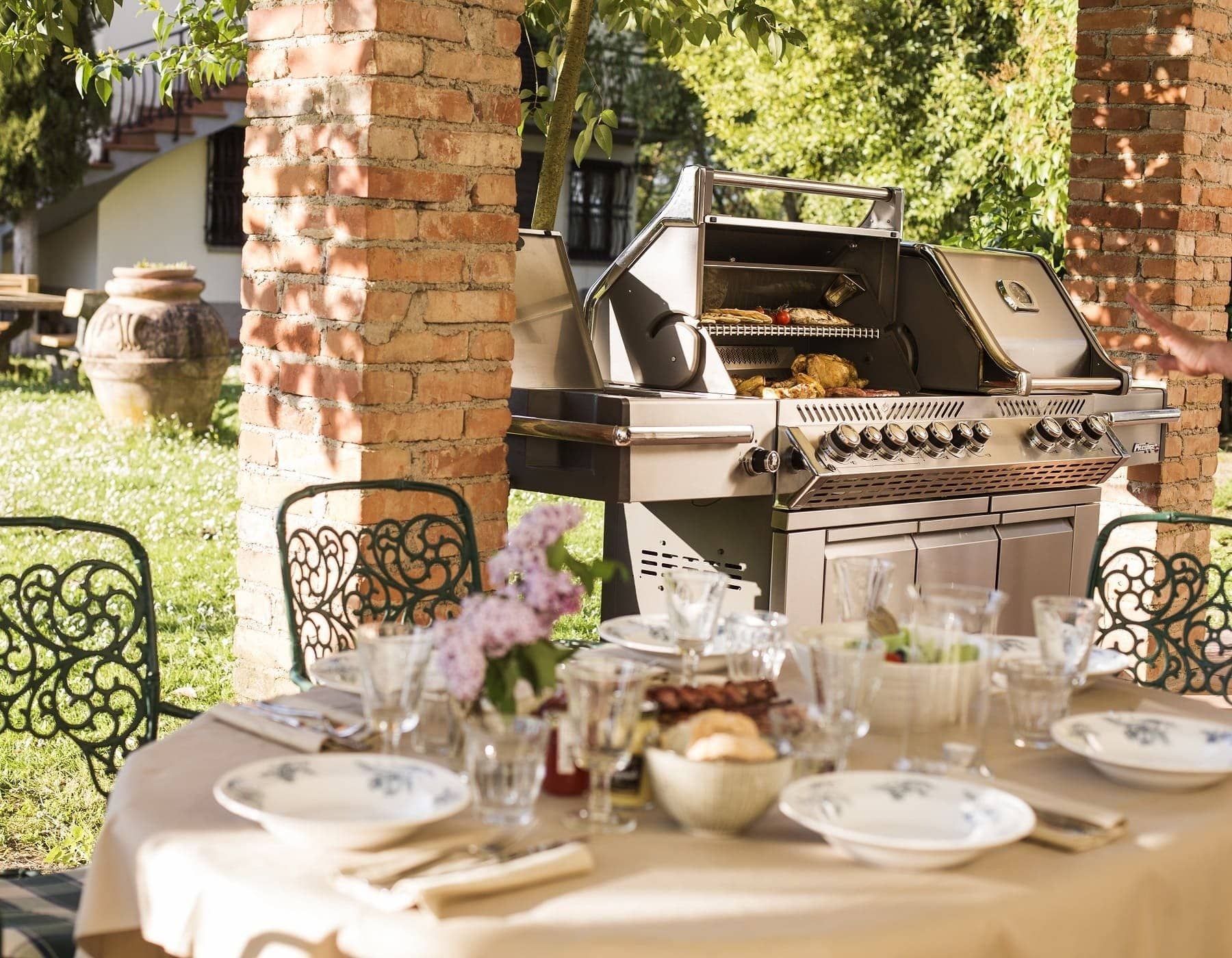 Napoleon Barbecue a Gas Prestige PRO825RSIB
